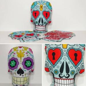 Almofada Caveira Mexicana Oxfordini/Microfibra   Enchimento em fibra de silicone antialérgica  