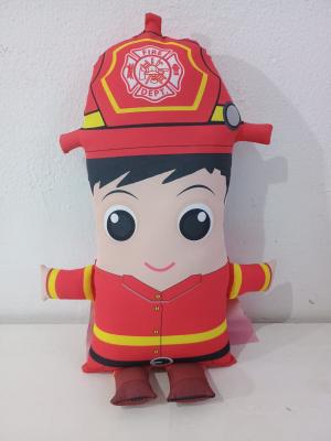 Almofada Personagens - Bombeiro Oxfordini/Microfibra 31x22  Enchimento em fibra de silicone antialérgica  