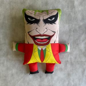 Almofada Personagens - Coringa Oxfordini/Microfibra 28x20  Enchimento em fibra de silicone antialérgica  