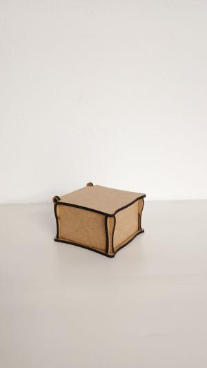 Caixa Pequena MDF MDF 6,5x4,5x6cm    Personalização em Adesivo