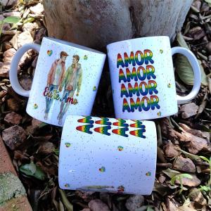 Caneca de Cerâmica Branca 320 ml LGBT+      Pode ser personalizado com foto e nome do casal