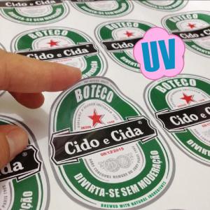 Etiqueta Adesiva em Vinil Ritrama Brilho com Semi-corte 6x6 UV Ritrama Brilho 6x6 cm 4x0 Impressão UV Semi-corte especial 