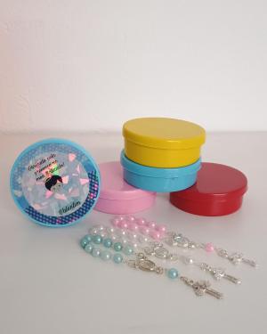 Latinha 5x1  com mini terço Plástico 5x5 Sem limite de cores para arte Mini-terço a escolher cor  Lembrança de Batismo