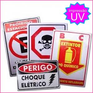 Placa PVC PS 2mm com Adesivo Impressão UV   Sem limite de cores Impressão UV Corte Reto 